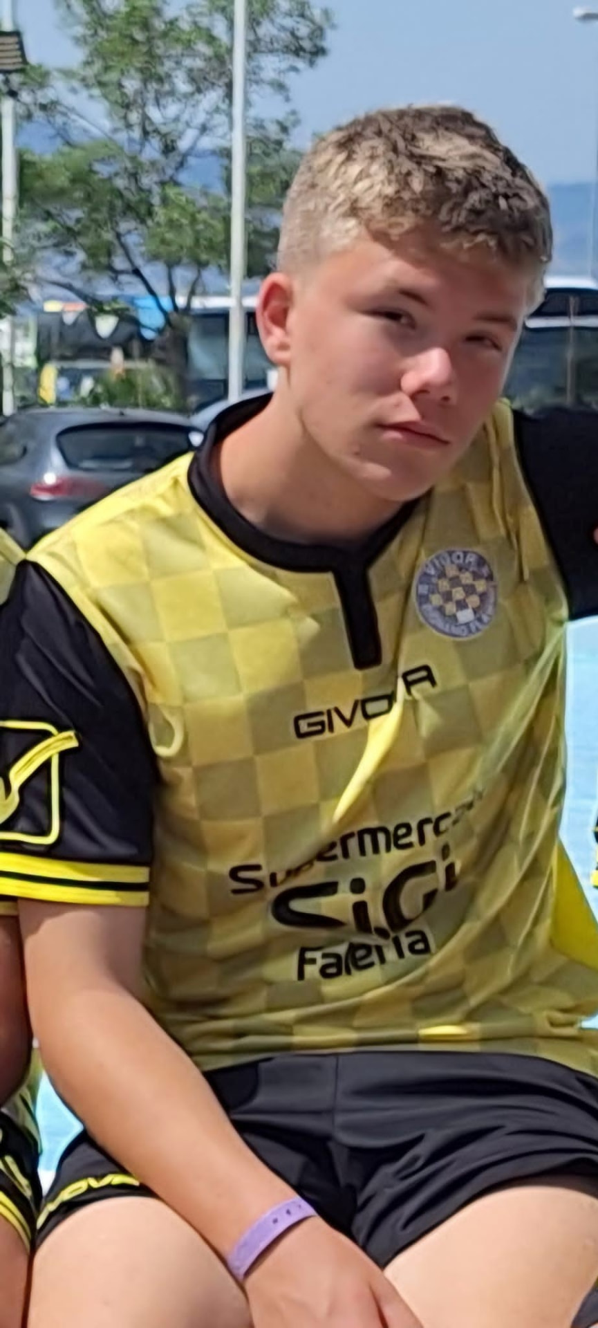 Federico con la maglia della squadra